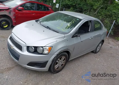 2014 Chevrolet Sonic Lt Auto z USA, uszkodzony, nr VIN 1G1JC5SH9E4235730